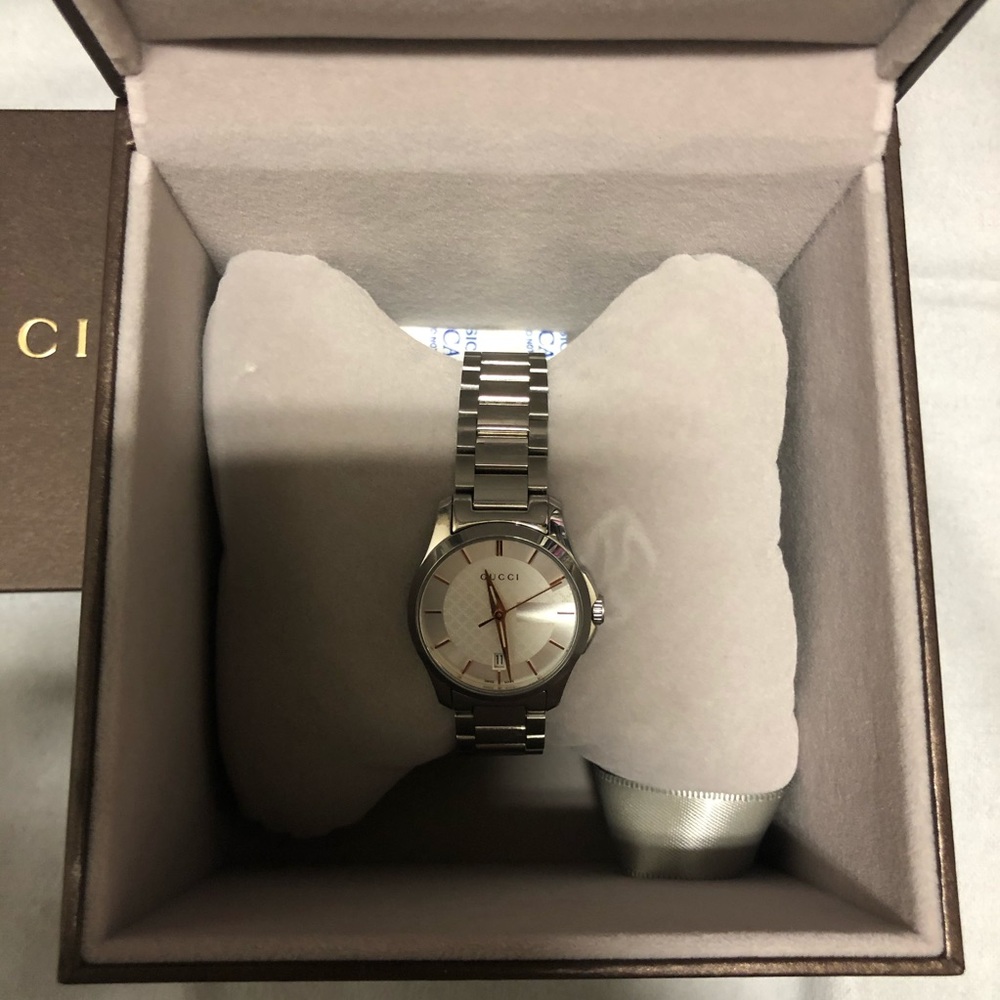 Authentic Gucci Watch - Picture 2 of 8